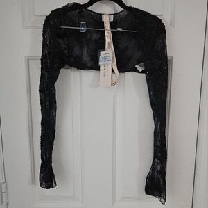 Long Sleeve Embellished Lace Shrug in Black